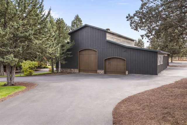 18495 Crawford Trail, Sisters, OR 97759