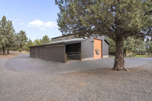 18495 Crawford Trail, Sisters, OR 97759
