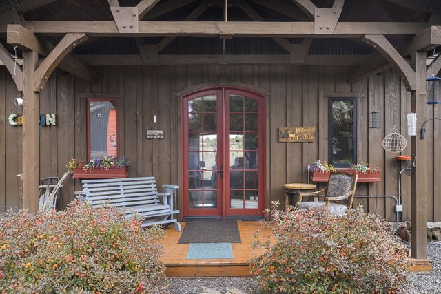 18495 Crawford Trail, Sisters, OR 97759