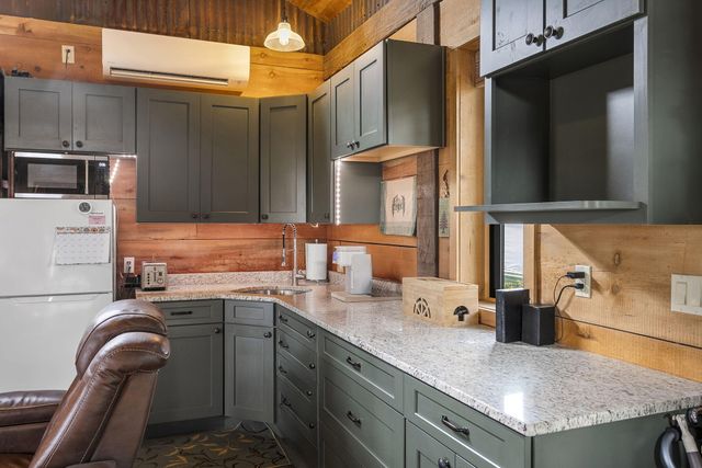 18495 Crawford Trail, Sisters, OR 97759