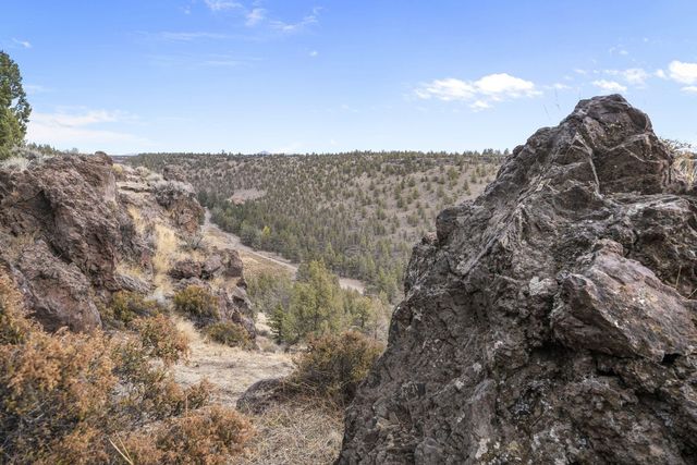 18495 Crawford Trail, Sisters, OR 97759