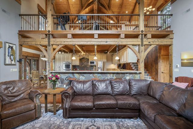 18495 Crawford Trail, Sisters, OR 97759