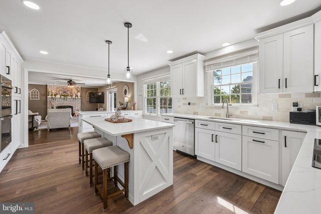 39 OLD REPUBLIC LN, Marlton, NJ 08053