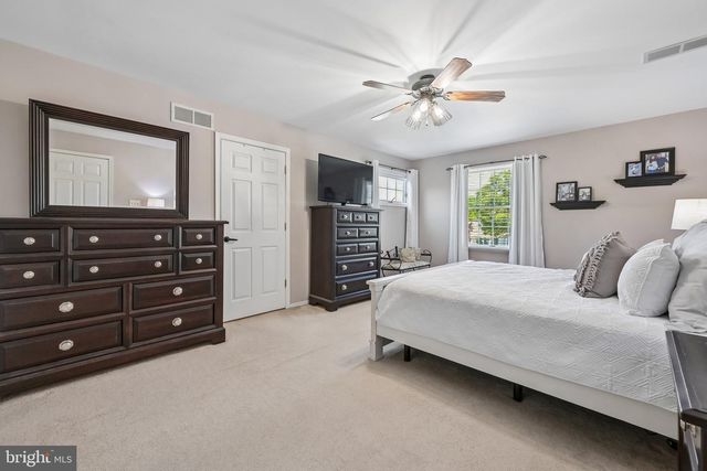 39 OLD REPUBLIC LN, Marlton, NJ 08053