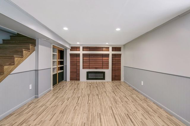 3209 Random Road, Eagan, MN 55121