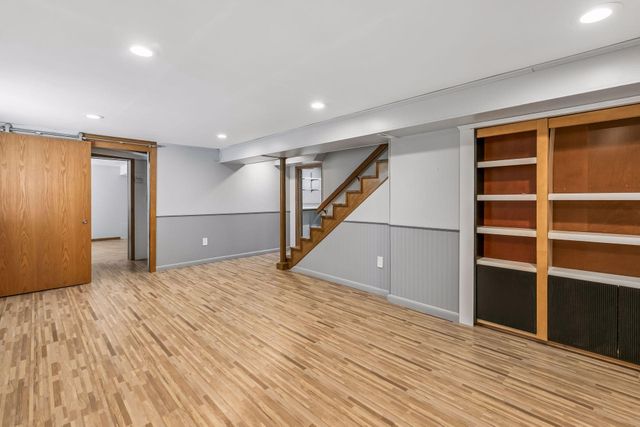 3209 Random Road, Eagan, MN 55121