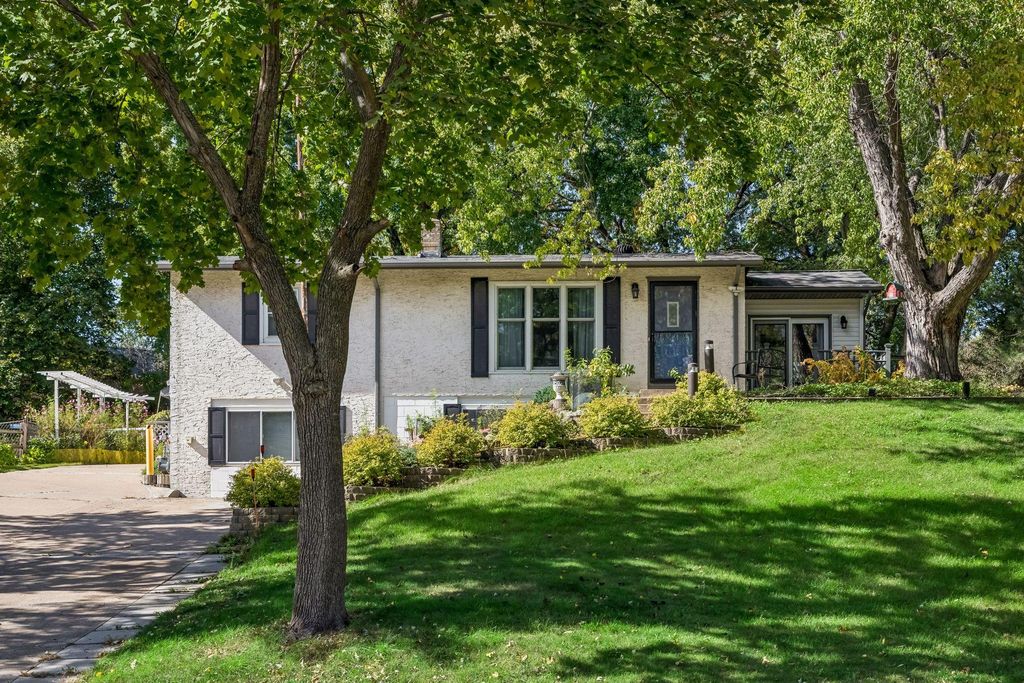 3209 Random Road, Eagan, MN 55121 — photo 2