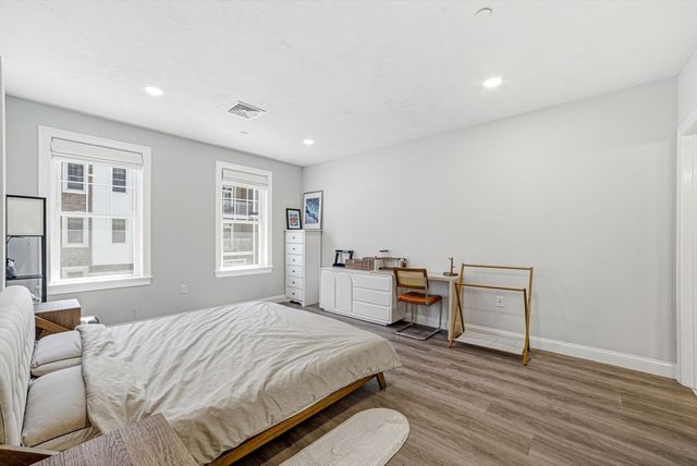 320 Middlesex Ave D208, Medford, MA 02155