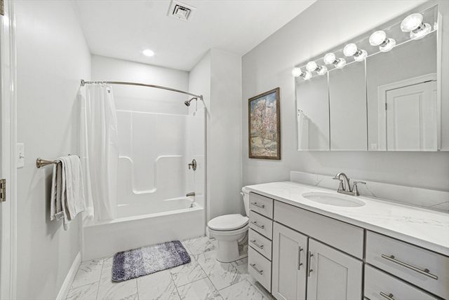 320 Middlesex Ave D208, Medford, MA 02155