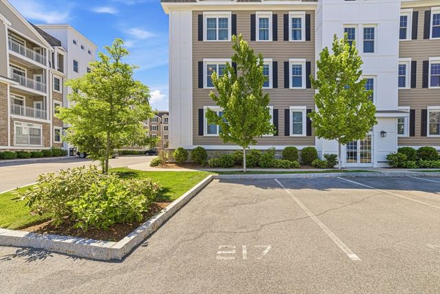 320 Middlesex Ave D208, Medford, MA 02155