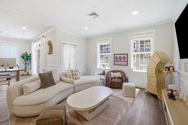 320 Middlesex Ave D208, Medford, MA 02155