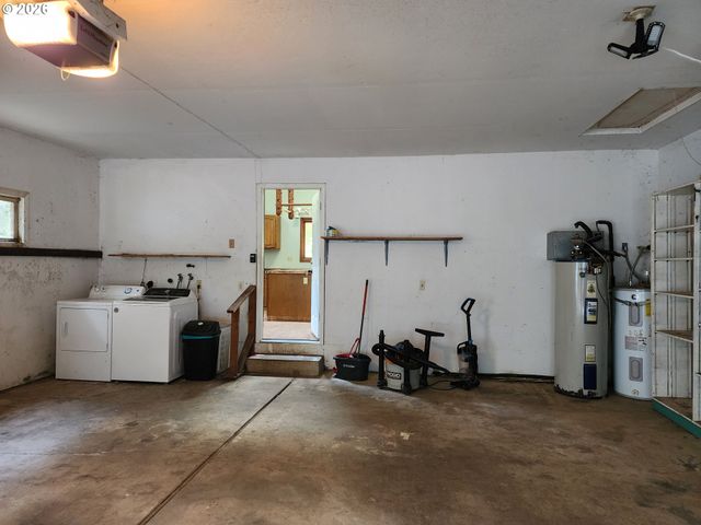 16750 S STONE HILL Dr, Molalla, OR 97038