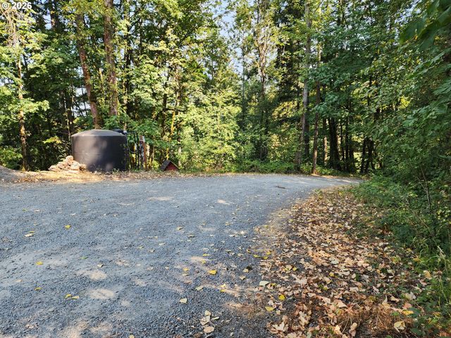 16750 S STONE HILL Dr, Molalla, OR 97038