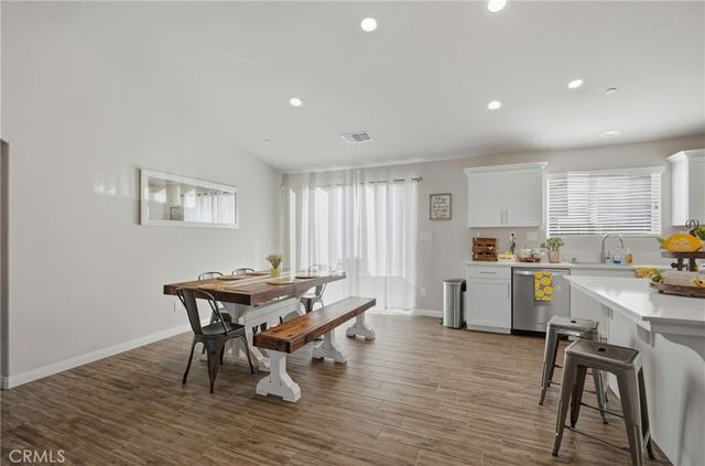 7125 Cattail Creek, Bakersfield, CA 93311