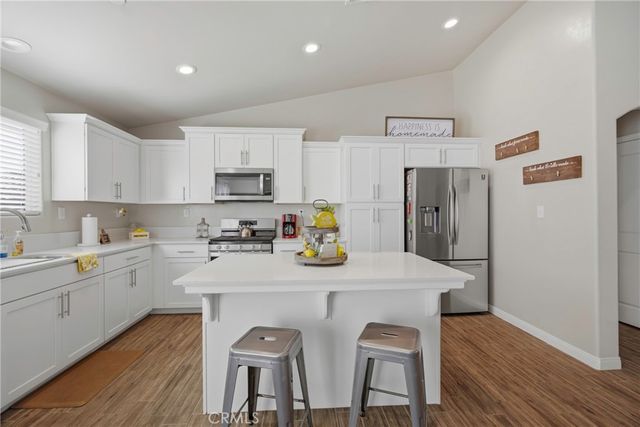 7125 Cattail Creek, Bakersfield, CA 93311