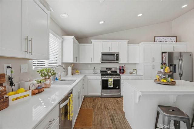 7125 Cattail Creek, Bakersfield, CA 93311