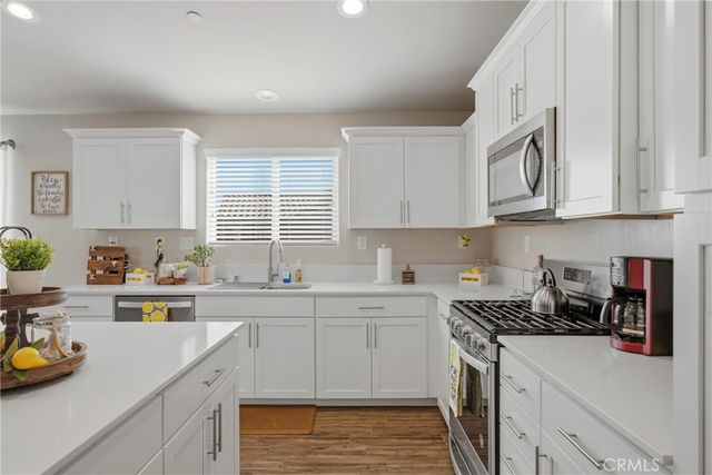 7125 Cattail Creek, Bakersfield, CA 93311
