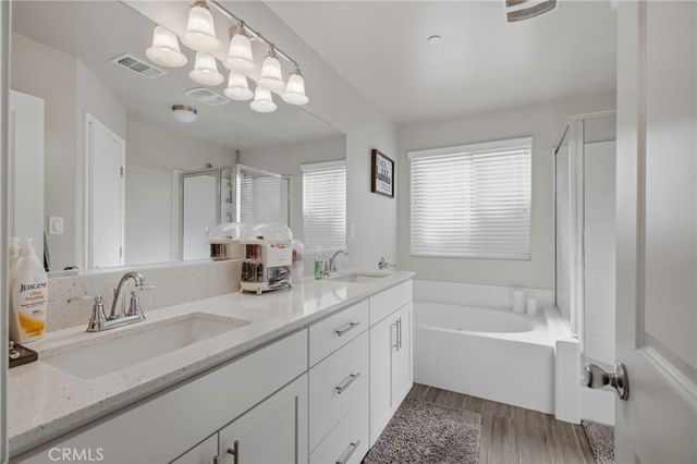 7125 Cattail Creek, Bakersfield, CA 93311