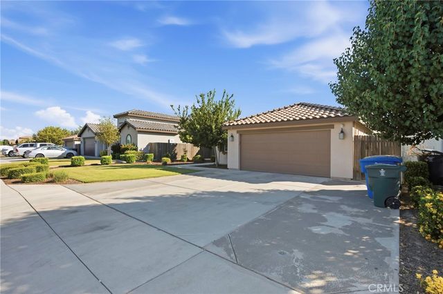 7125 Cattail Creek, Bakersfield, CA 93311