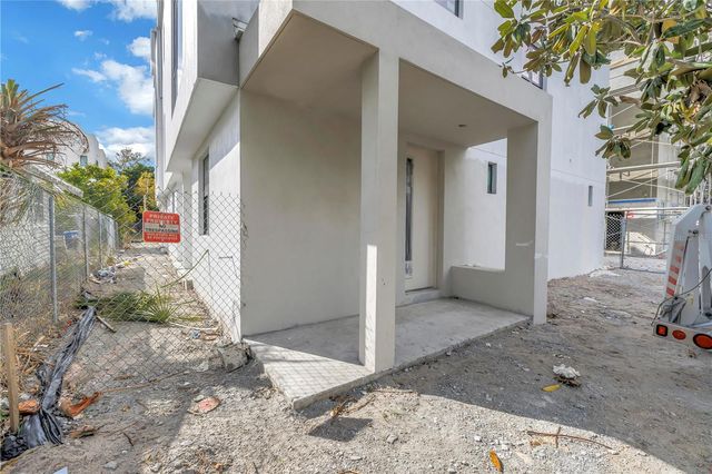 364 14TH STREET N 1, St Petersburg, FL 33705