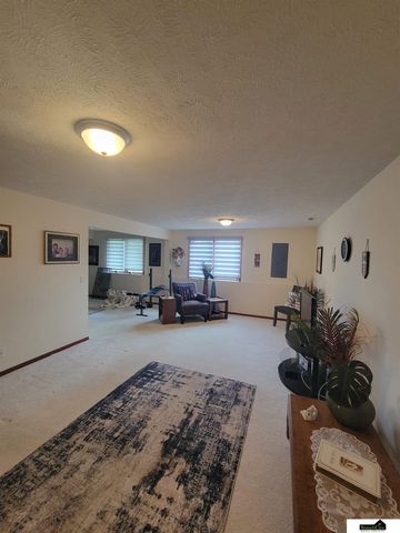 2509 Hollyhock Circle, Lincoln, NE 68521