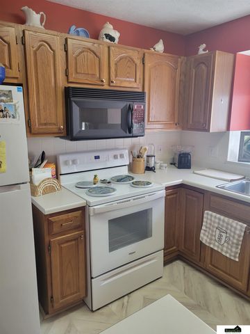 2509 Hollyhock Circle, Lincoln, NE 68521