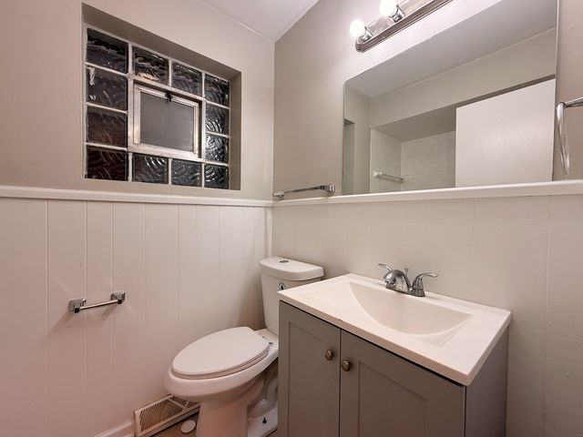 6217 W Peterson Avenue, Chicago, IL 60646