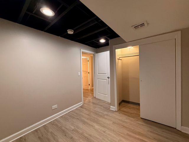 6217 W Peterson Avenue, Chicago, IL 60646