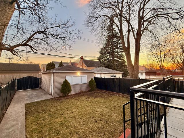 6217 W Peterson Avenue, Chicago, IL 60646