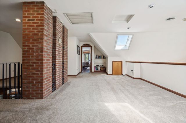 84 Old Barn Lane, West Windsor, VT 05037