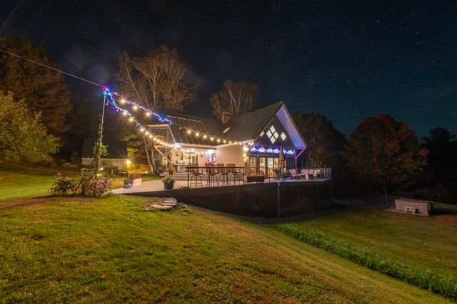 84 Old Barn Lane, West Windsor, VT 05037