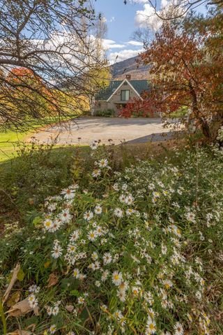 84 Old Barn Lane, West Windsor, VT 05037