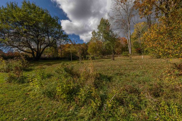 84 Old Barn Lane, West Windsor, VT 05037