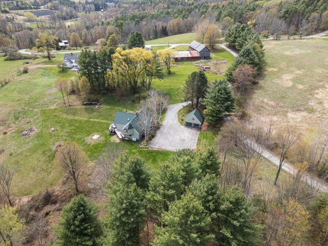 84 Old Barn Lane, West Windsor, VT 05037