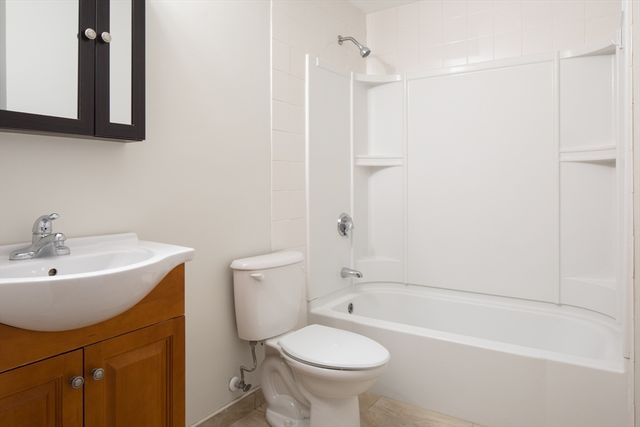 37 Chelsea St. 02, Boston, MA 02128