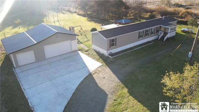 4273 Waterman Road, Stockton, NY 14784