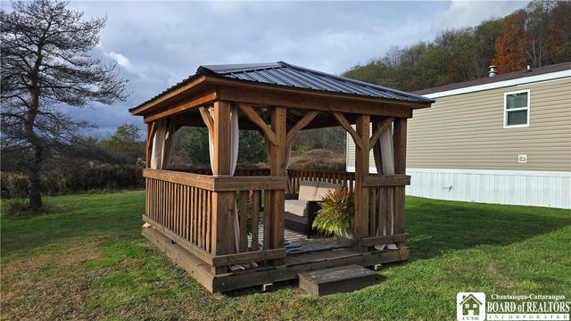 4273 Waterman Road, Stockton, NY 14784