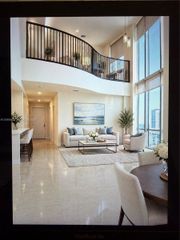 300 S Biscayne Boulevard Loft 1034, Miami, FL 33131