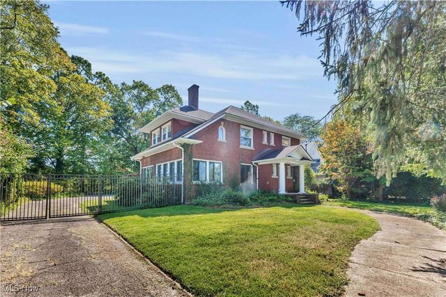 22895 Mastick Road, Fairview Park, OH 44126