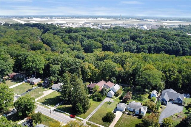 22895 Mastick Road, Fairview Park, OH 44126