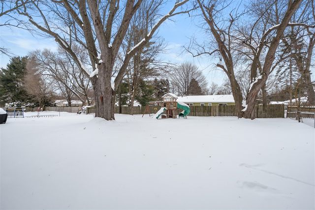 2519 Fairgrove Street, Kalamazoo, MI 49009