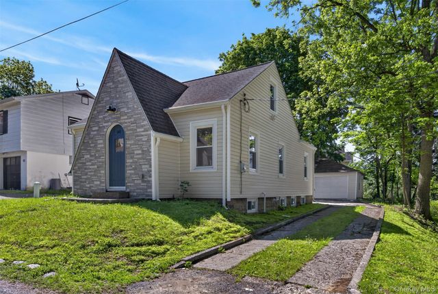 60 W Jeanibo Road, Monroe, NY 10950