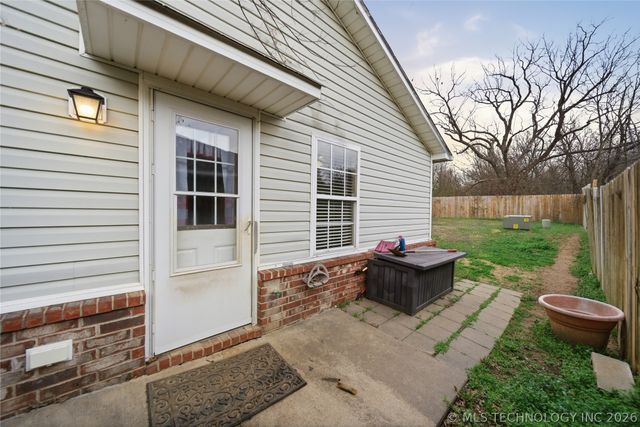 91 E Fairlane Court, Sapulpa, OK 74066