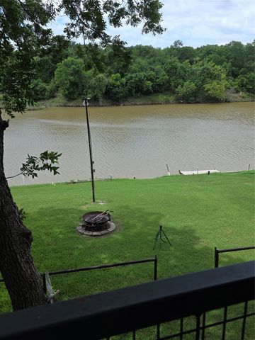 305 Chavez Trail, Weatherford, TX 76087
