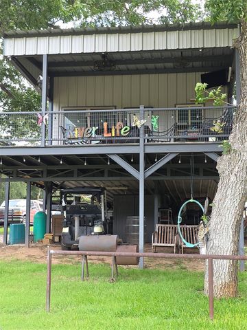 305 Chavez Trail, Weatherford, TX 76087