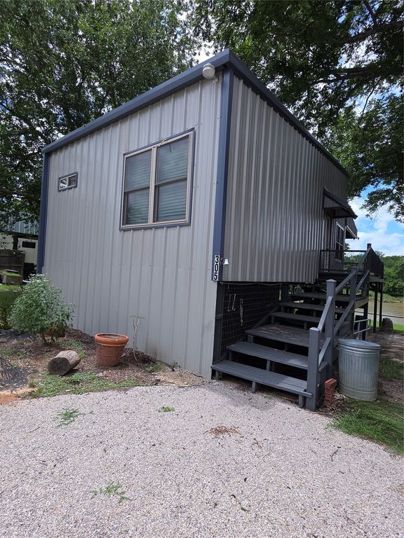 305 Chavez Trail, Weatherford, TX 76087