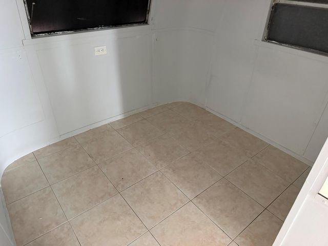 821 SW 1ST Court, Hallandale Beach, FL 33009