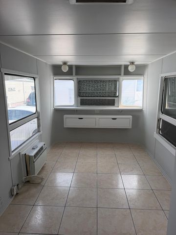 821 SW 1ST Court, Hallandale Beach, FL 33009