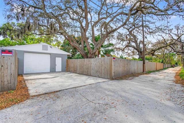 4635 28TH AVENUE N, St Petersburg, FL 33713