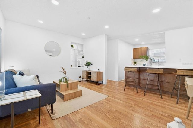 4635 28TH AVENUE N, St Petersburg, FL 33713